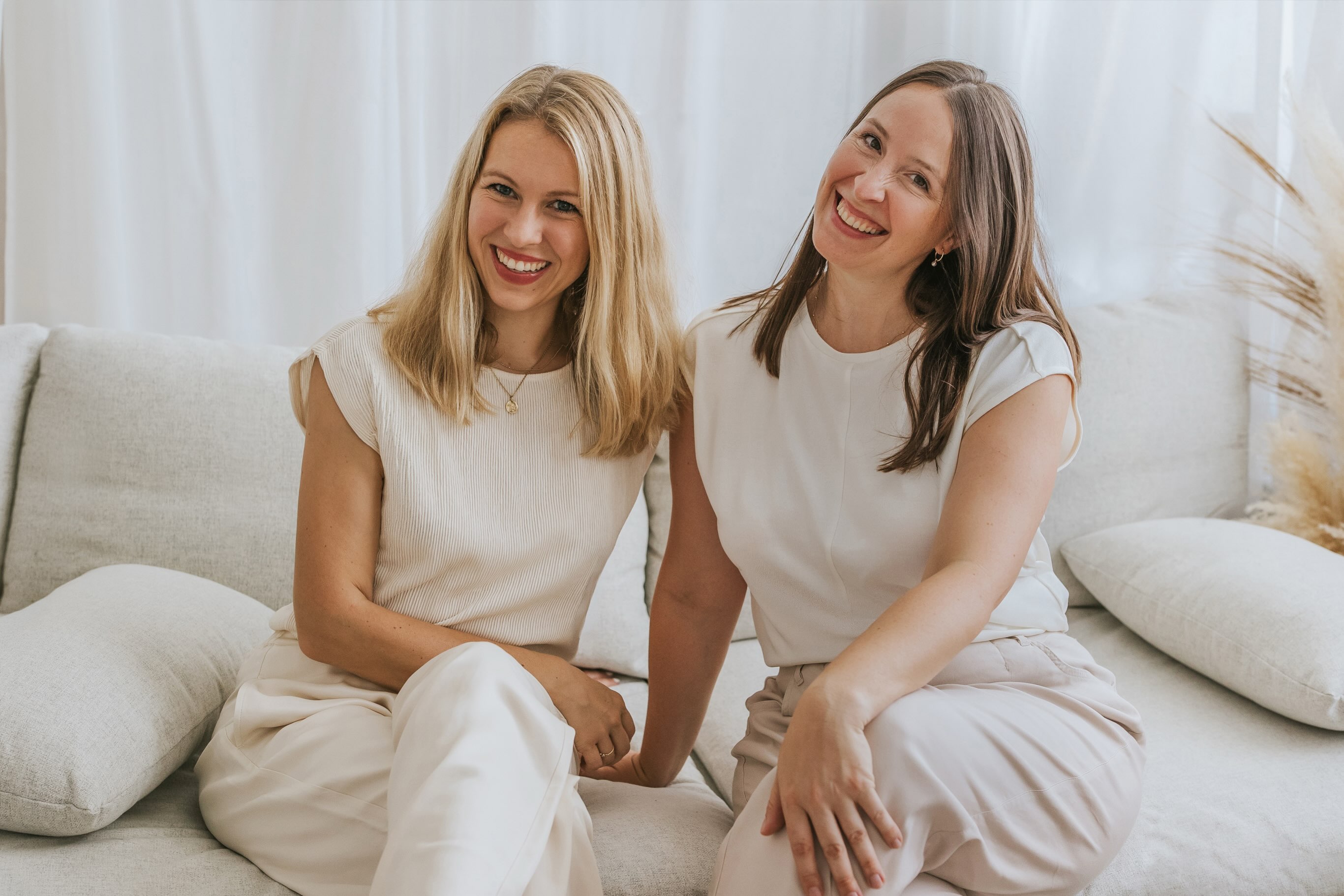 Wer steckt eigentlich hinter PURE TRAVEL? 🤍 Das sind wir – Sabrina & Kerstin! Zwei…